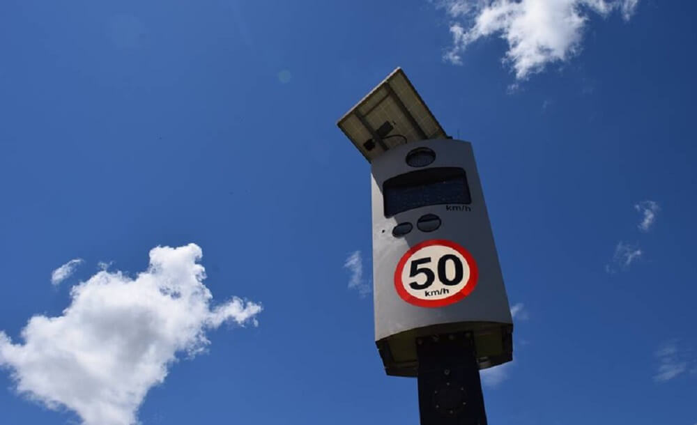 Capa Controladores de velocidade voltarão a operar na BR-285 em setembro