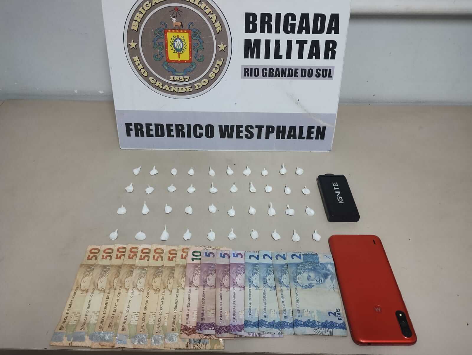 Capa Brigada Militar prende indivíduo por tráfico de drogas em Frederico Westphalen