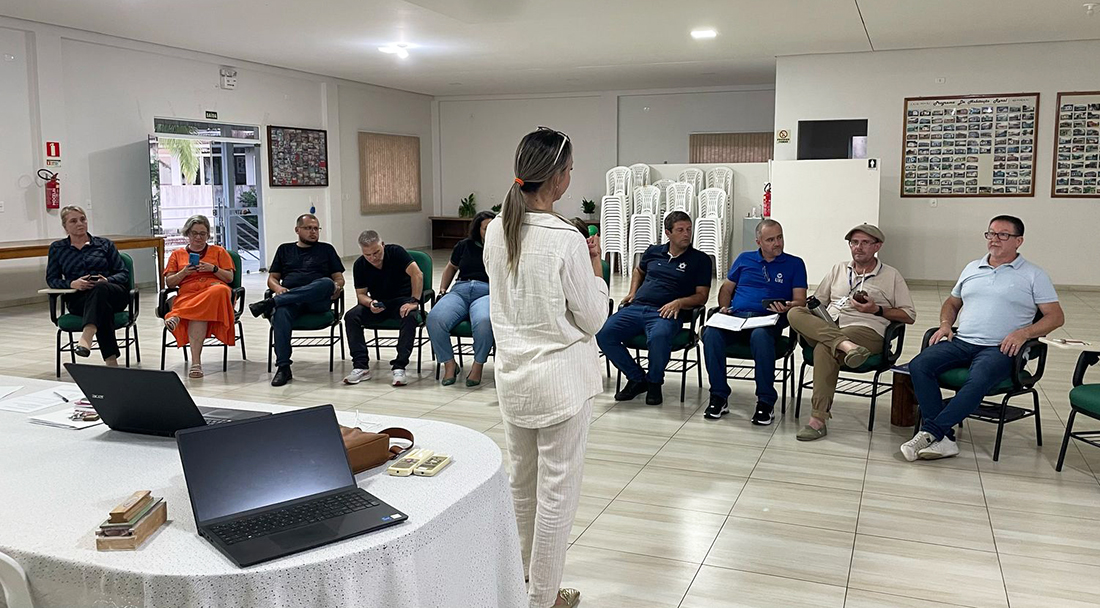 Capa Reunião alinha detalhes da Arena Conexão Expofred Agro e Rádio Feira na Expofred
