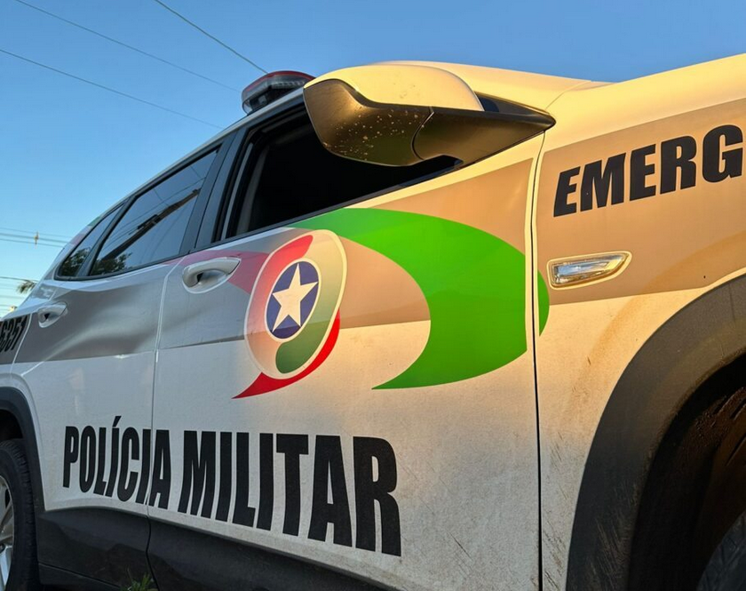 Capa Homem com mandado por furto é preso pela PM em Chapecó