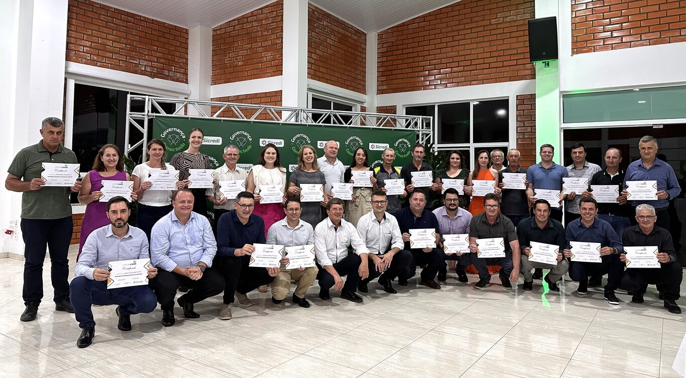 Capa Governança Conectada resulta em aprendizados, trocas e evolução