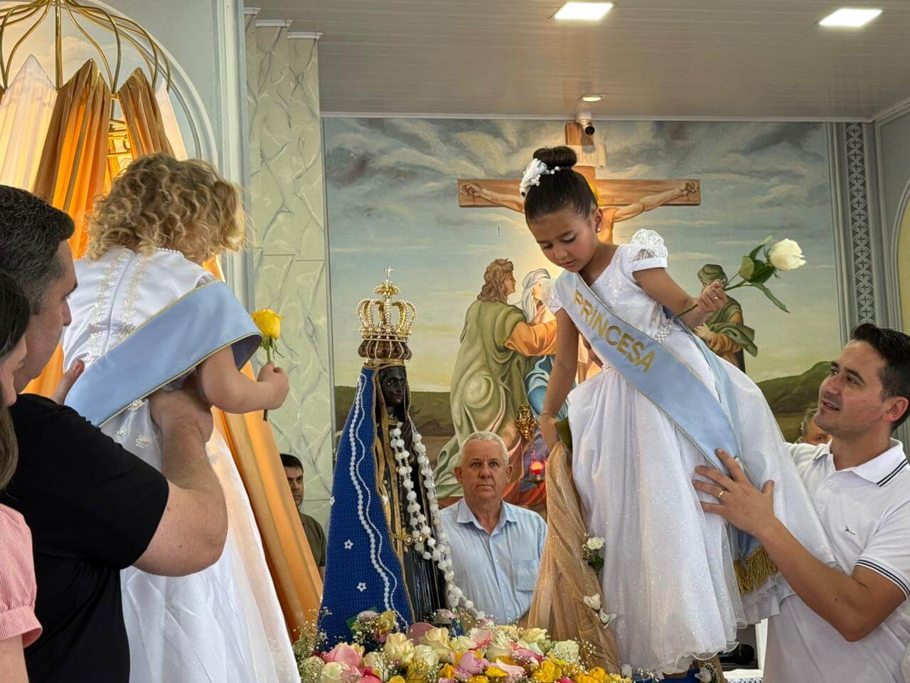 Capa Milhares de fiéis participam da 54° Festa de Nossa Senhora Aparecida em Frederico Westphalen