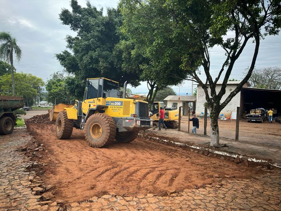 Capa Início das obras de preparação para o novo Pavilhão de Máquinas em Caiçara