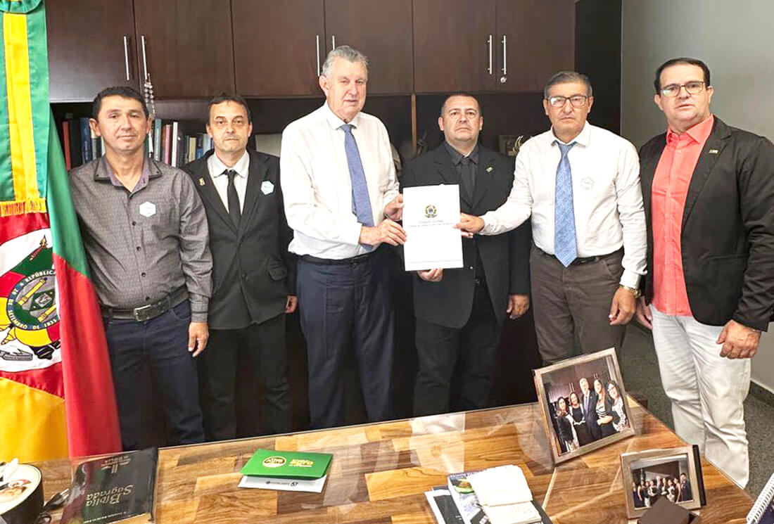 Capa Lideranças políticas de Campo Novo formalizam convites e divulgam a 9ª ExpoAgro Cotricampo em Brasília