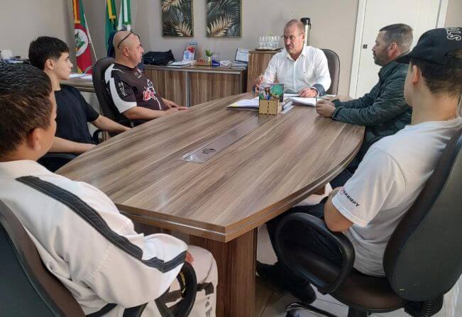 Capa Lei do Patrocínio garante apoio para portelenses que participarão de campeonato sul-americano de taekwondo