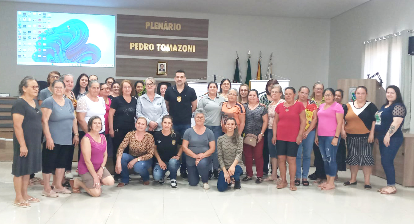 Capa Encontro aborda o agosto lilás em Rodeio Bonito
