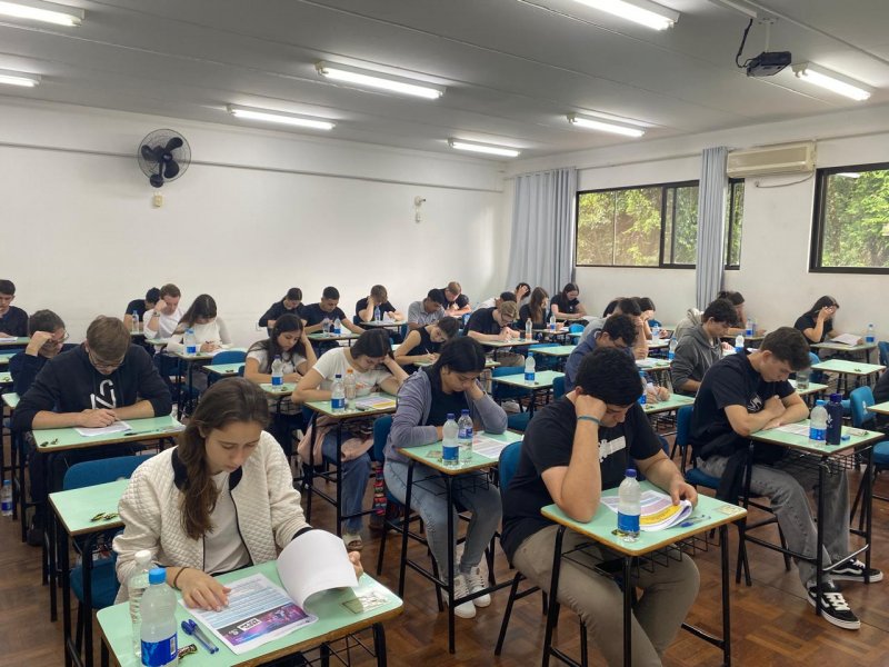 Capa URI/FW realiza Vestibular de Verão com aumento no número de inscritos