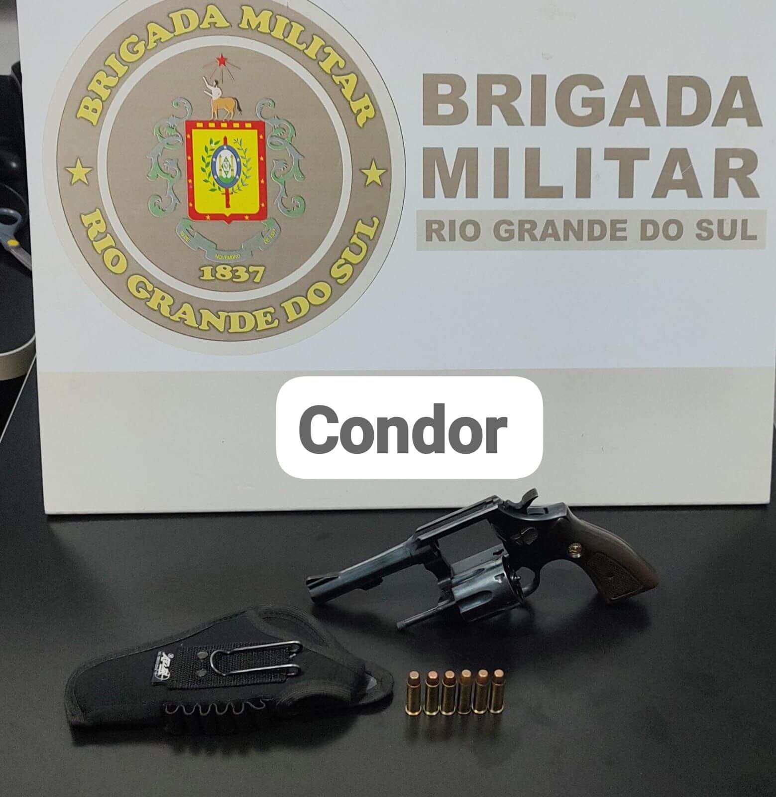 Capa Homem é preso por porte ilegal de arma de fogo em Condor