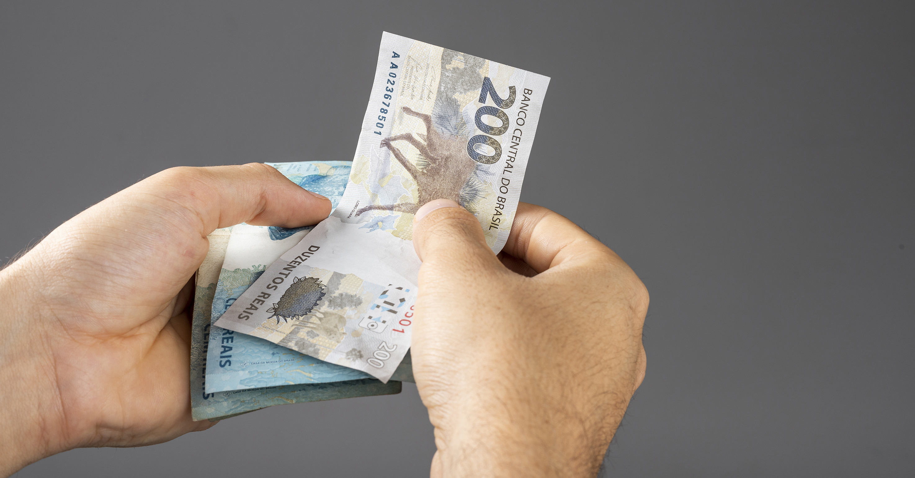 Capa Caixa começa a pagar Bolsa Família de R$ 600 nesta quarta-feira