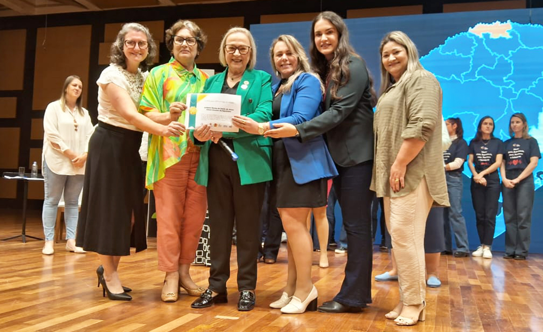 Capa Palmitinho recebe Selo Ouro por serviços prestados a Saúde dos Idosos