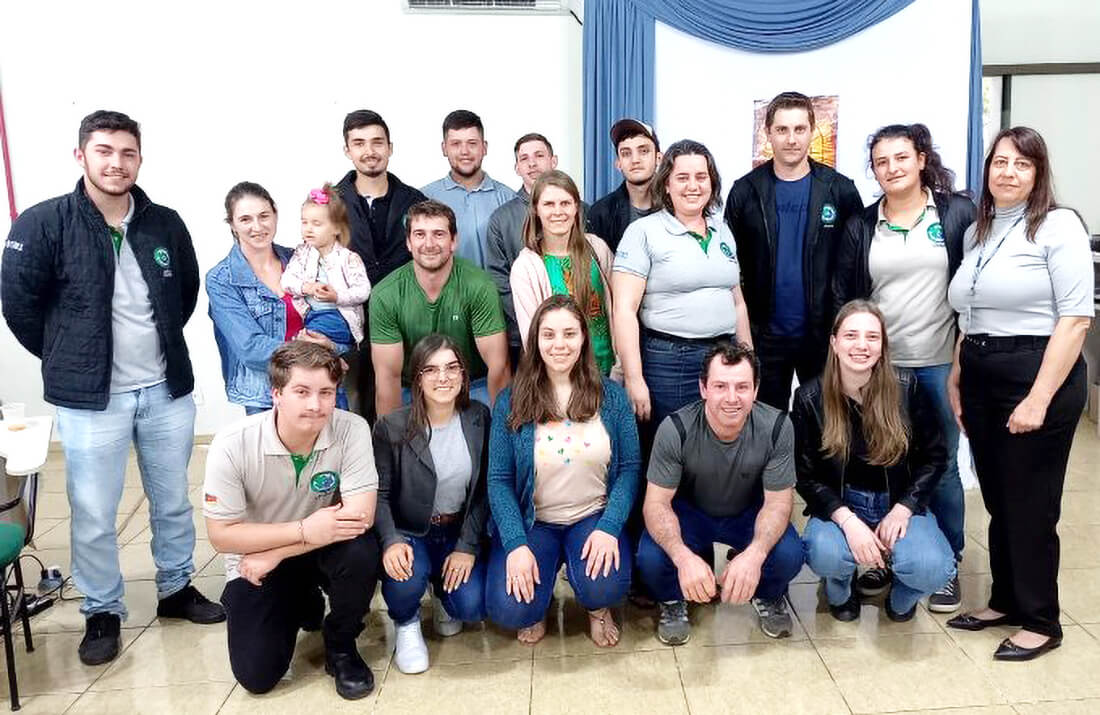 Capa Alunos da URI participam de curso sobre Homeopatia em Liberato Salzano