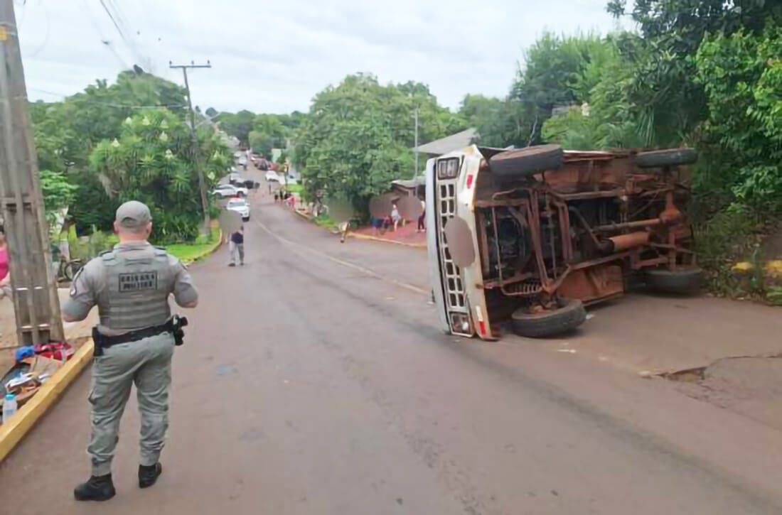 Capa Motorista morre após mal súbito e capotamento em Ijuí