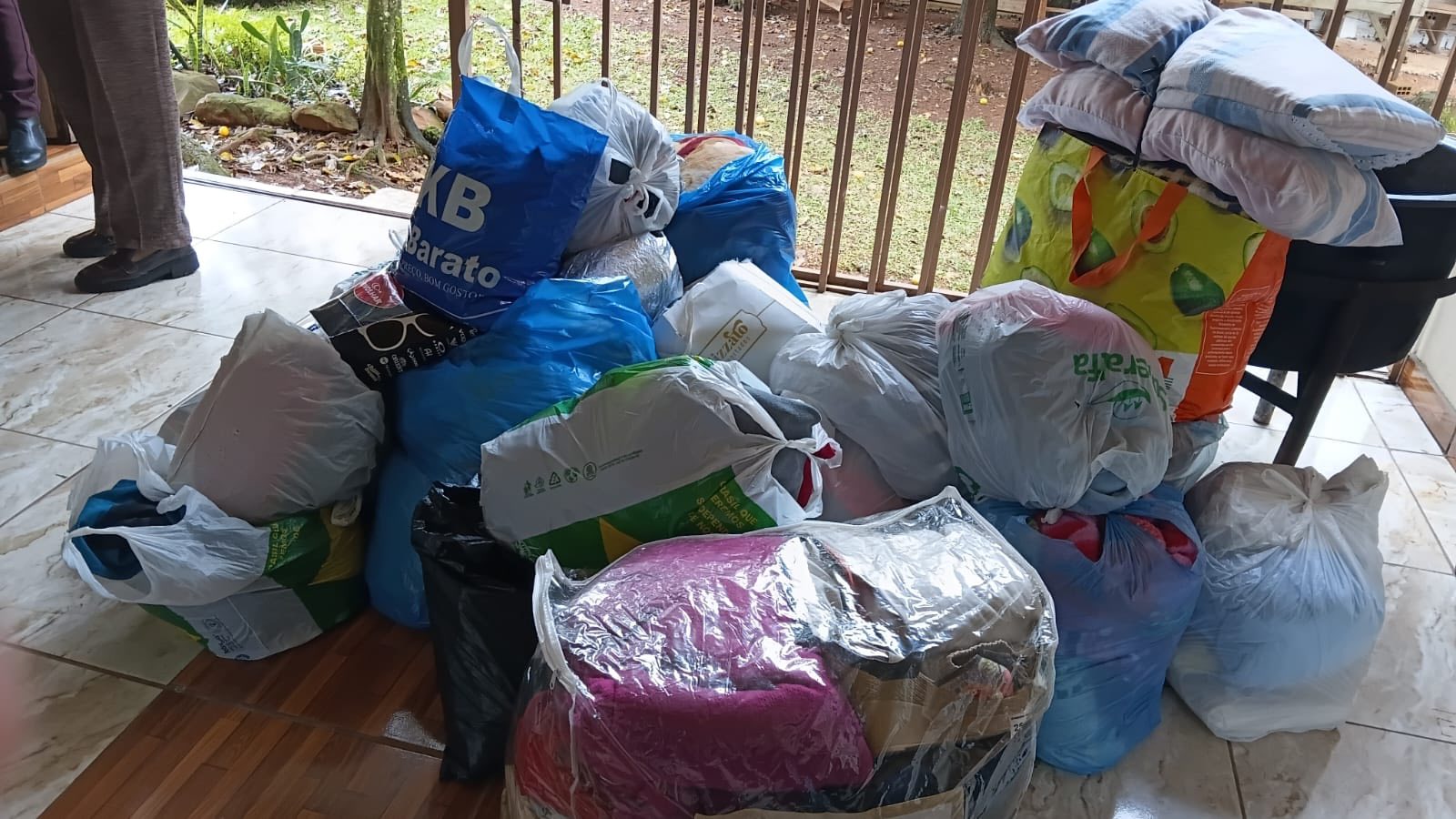 Capa Grupo de Mulheres da Linha Flor arrecada agasalhos para família atingida por incêndio em Guatambu