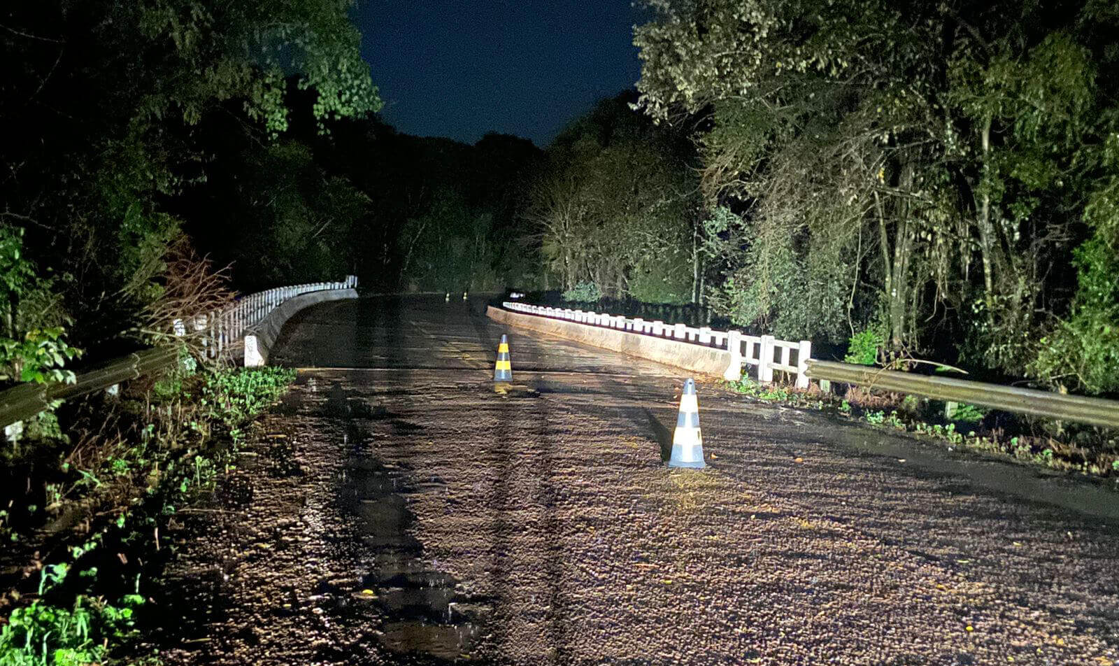 Capa Ponte Fortaleza segue com fluxo de veículos com sinalização