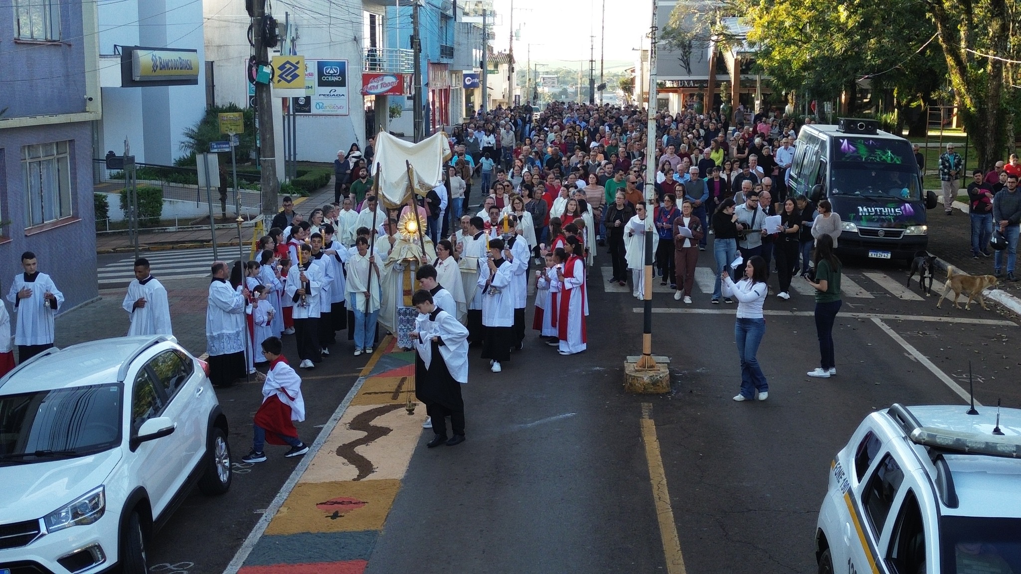 Capa Corpus Christi reúne centenas de fiéis em celebração marcada pela fé e tradição em Nonoai