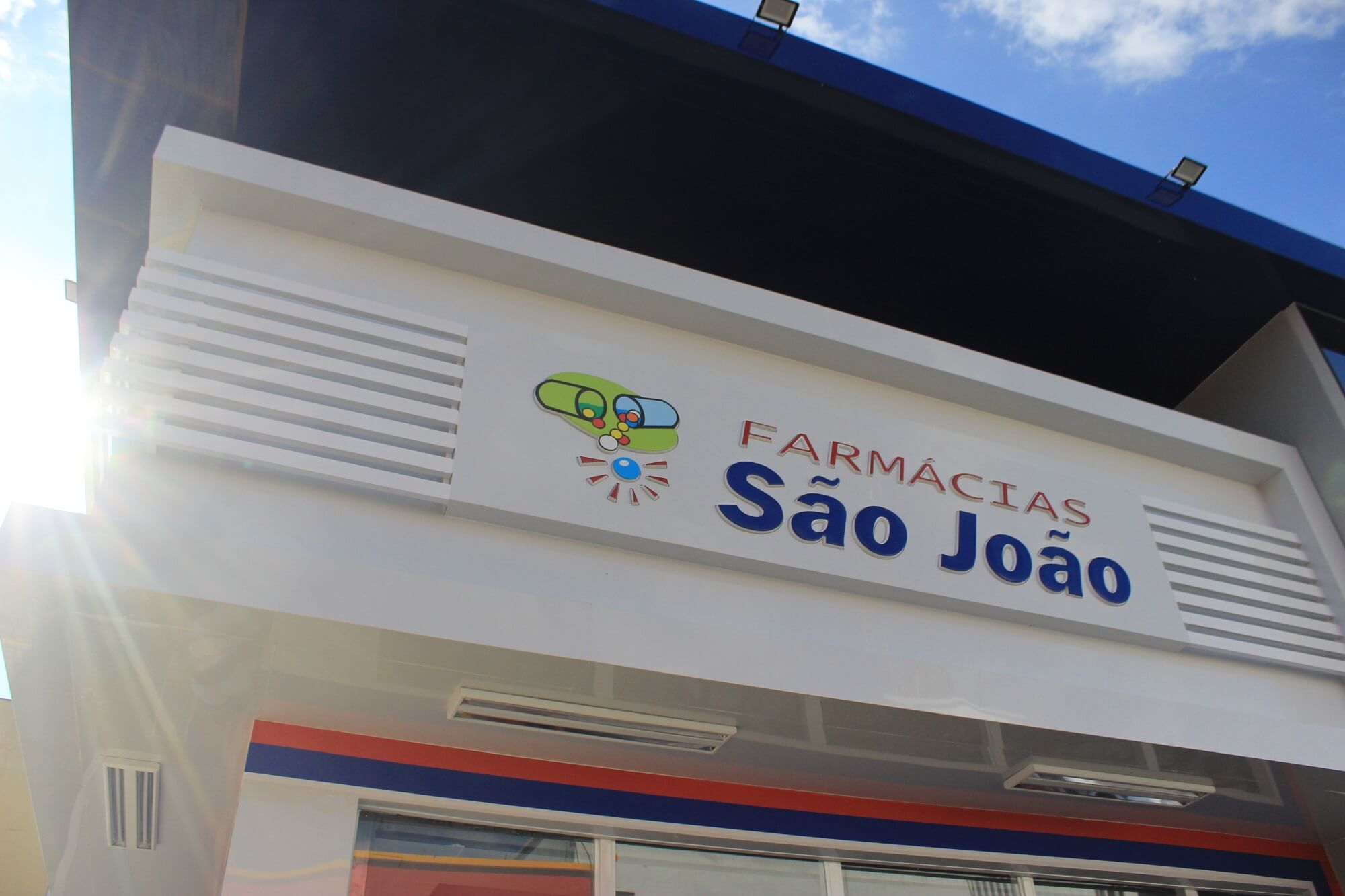 Capa Farmácia São João oferece medicamentos gratuitos para vítimas de enchentes no RS