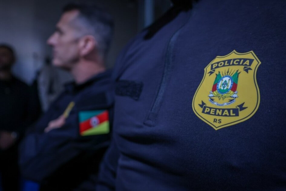 Capa Governador Eduardo Leite sanciona lei que cria Estatuto da Polícia Penal do Rio Grande do Sul