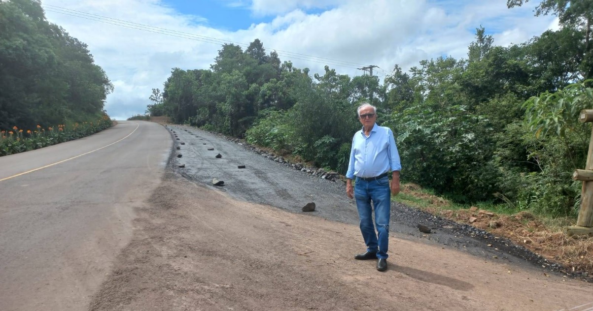 Capa Palmitinho: Caetano Albarello visita obras da ciclofaixa