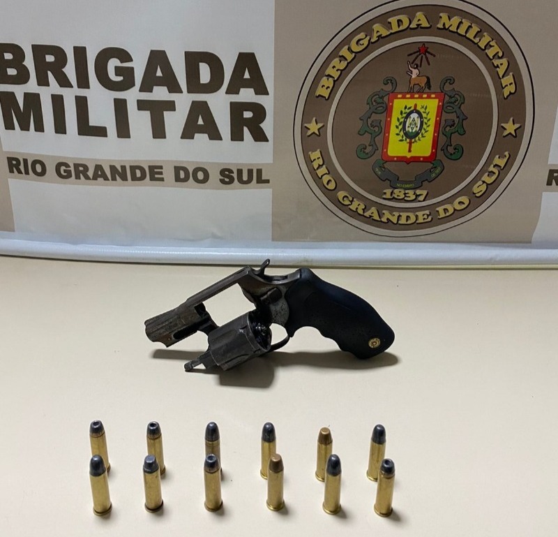 Capa Jovem é preso pela BM por posse de arma de fogo em Carazinho