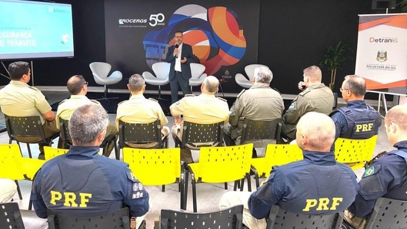 Capa DetranRS apresenta site com orientações a motoristas estrangeiros