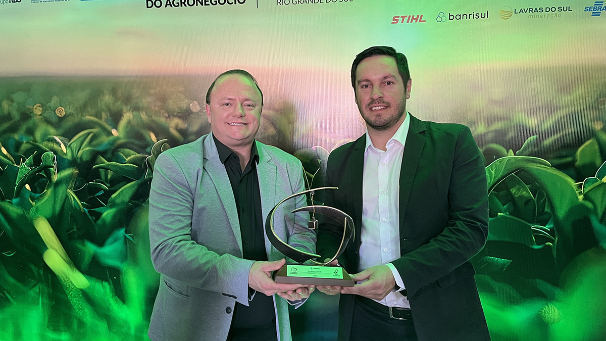 Capa Programa Capacitar da Sicredi Conexão conquista reconhecimento estadual na Expointer
