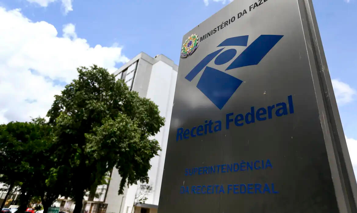 Capa Arrecadação federal bate recorde em 2025, atingindo R$ 2,89 trilhões