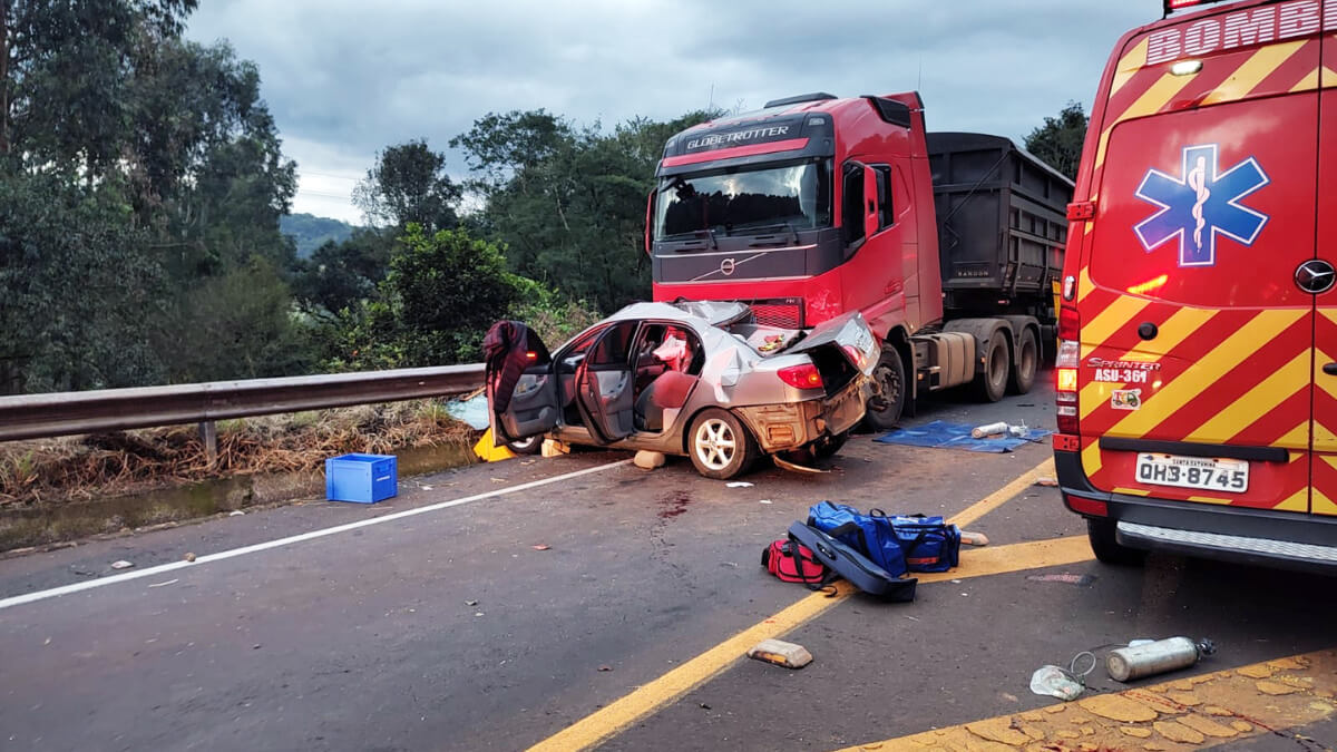 Capa Jovem grávida morre em acidente no oeste catarinense