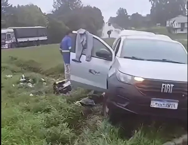 Capa Caminhão e caminhonete colidem no entroncamento da BR-158 com a ERS-342 em Cruz Alta
