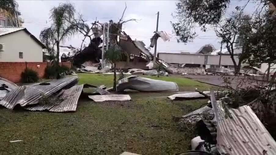Capa Temporal causa estragos em São Luiz Gonzaga e atinge cerca de 15 mil pessoas