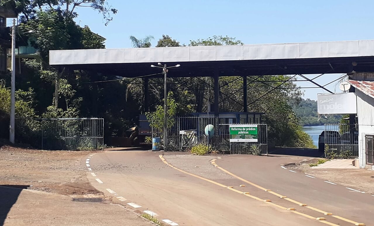 Capa Retomada travessia de balsa em Porto Soberbo