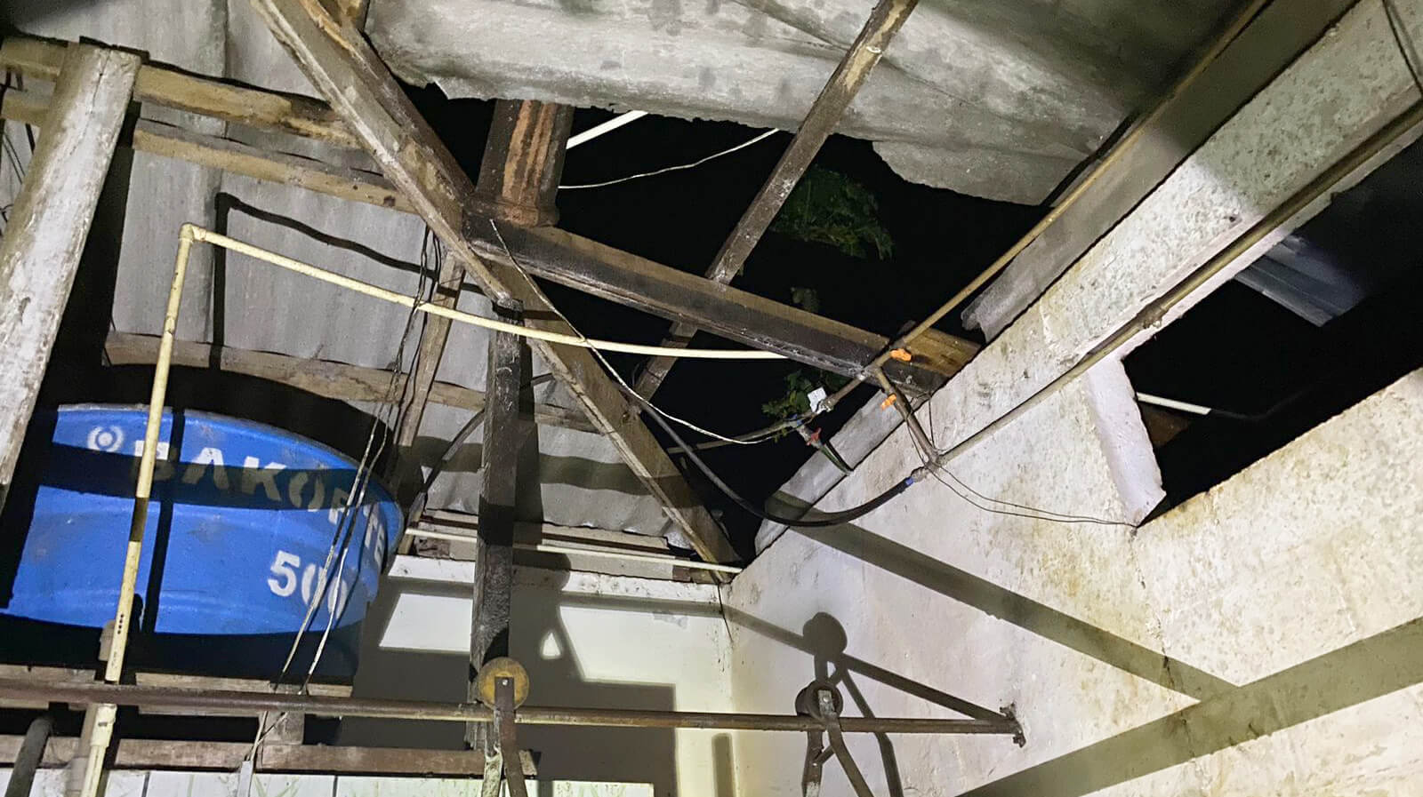 Capa Interior de Vista Gaúcha tem estragos pelo granizo e vendaval