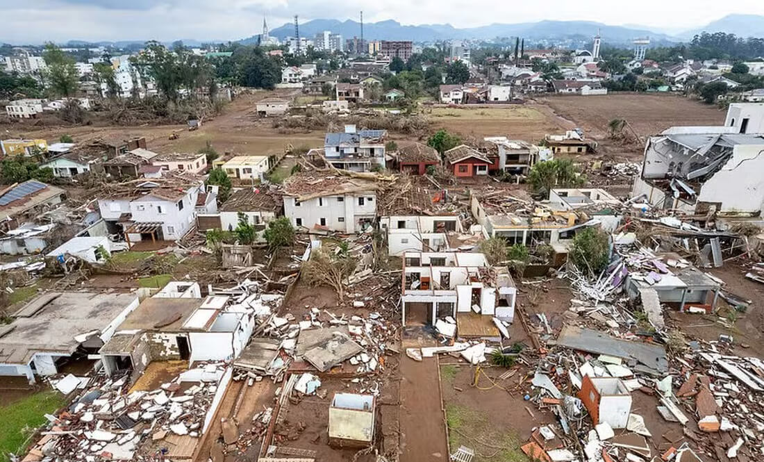 Capa Prefeitos participam de reunião em Brasília sobre o Auxílio Reconstrução