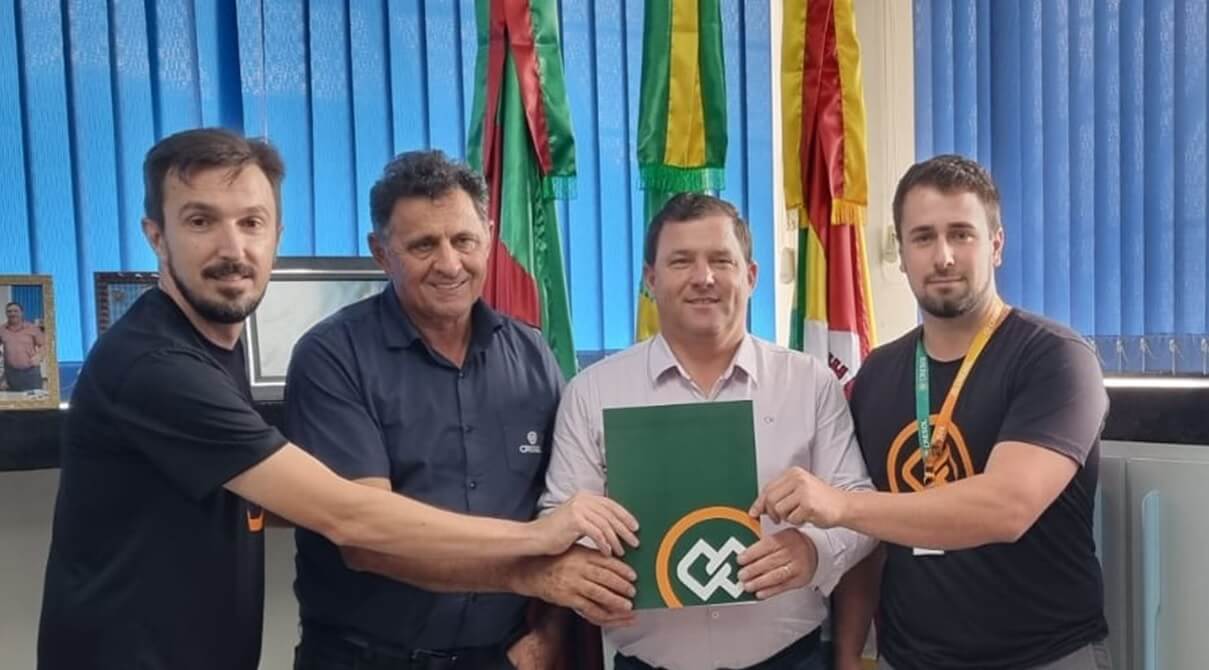 Capa Cresol Raiz firma convênio de consignado com a Prefeitura de Vista Alegre