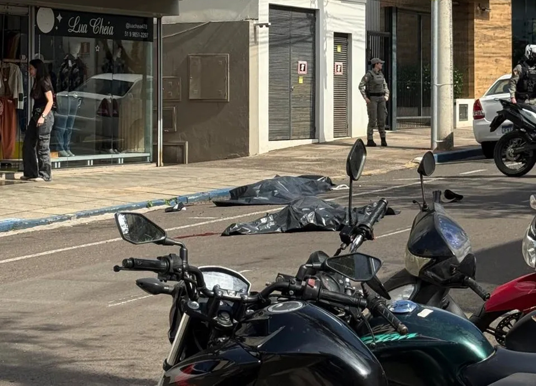 Capa Dois homens são mortos a tiros em via pública no Centro de Lajeado