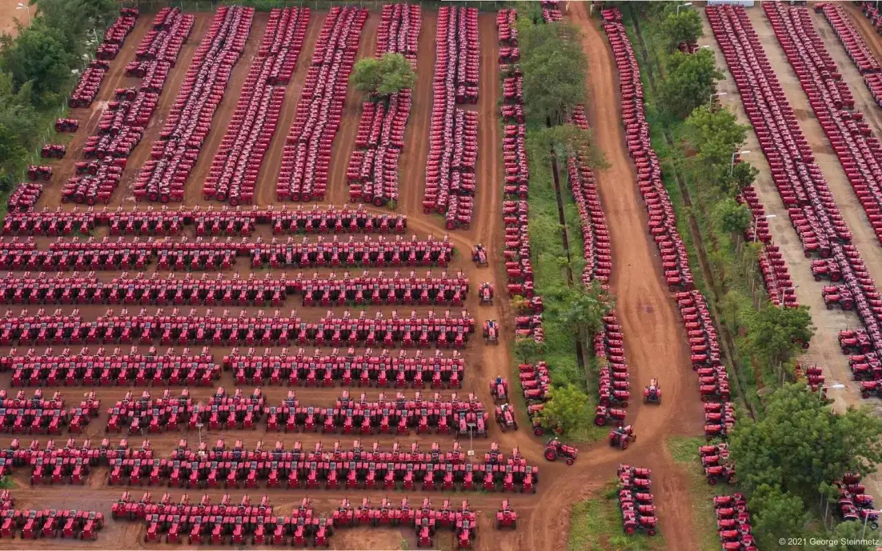 Capa Empresa investe R$ 100 milhões para instalar fábrica de tratores no RS