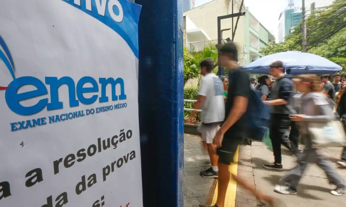 Capa Prazo para solicitar isenção da taxa de inscrição do Enem começa nesta segunda