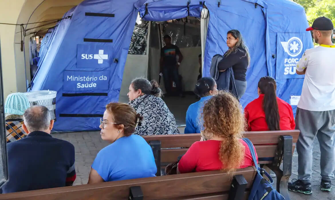 Capa Rio Grande do Sul quer evitar que doenças se alastrem após enchentes