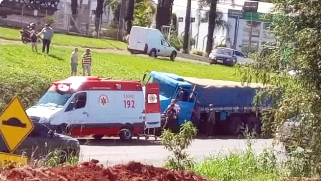 Capa Caminhoneiro sofre mal súbito e perde controle do veículo na BR-386 em Frederico Westphalen