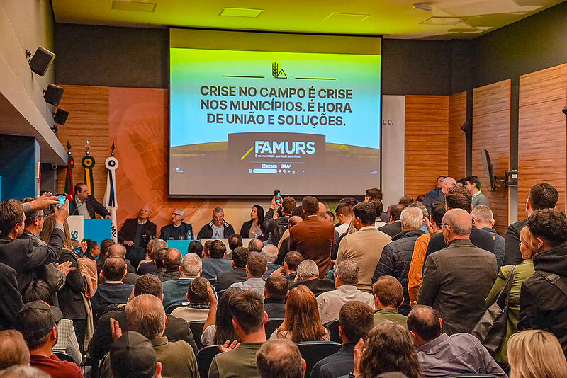 Capa Famurs reforça pressão por solução para o endividamento de produtores do RS