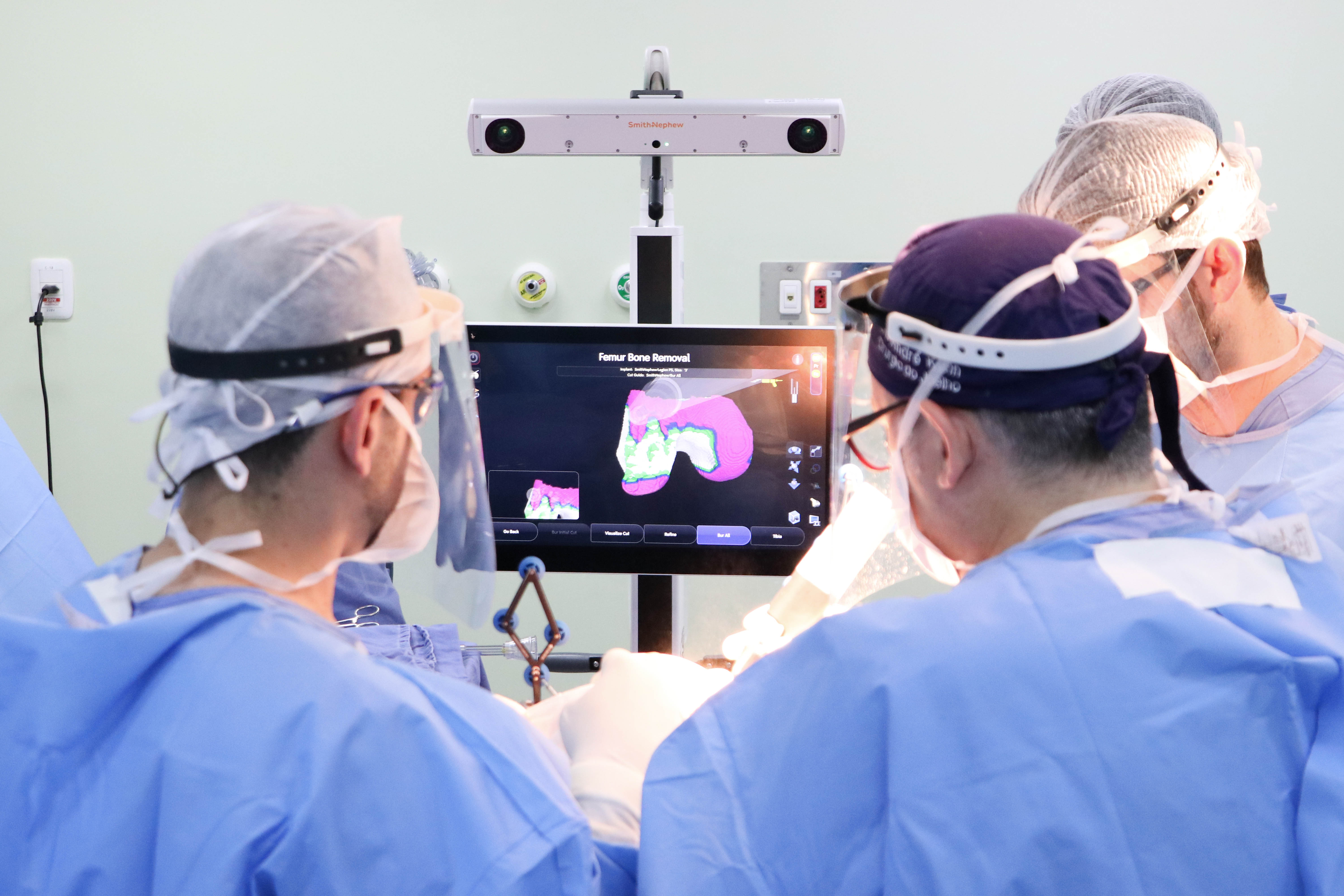 Capa Dois anos do robô CORI: tecnologia consolida HSVP como referência em medicina ortopédica
