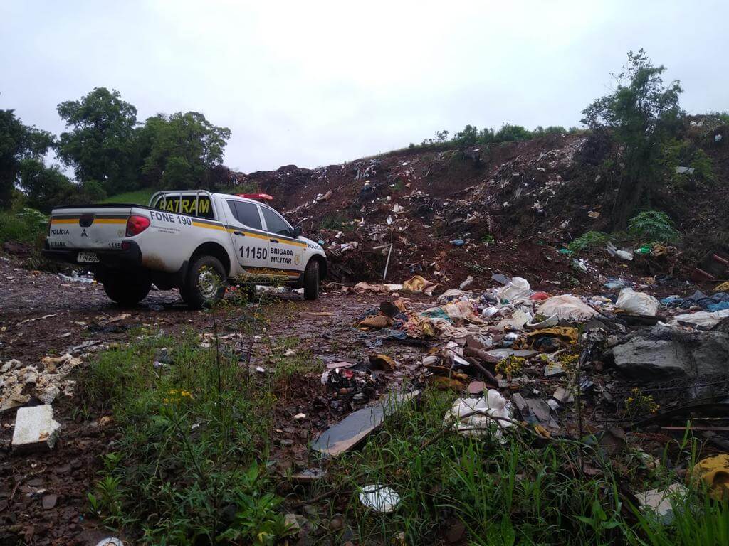 Capa Batalhão Ambiental constata área de descarte irregular de resíduos em Constantina