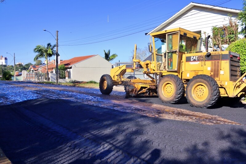 Capa Palmeira das Missões: iniciadas obras de pavimentação asfáltica em 16 vias