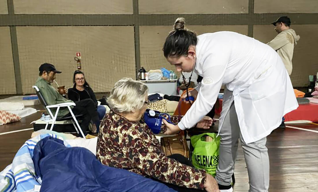 Capa Sete mil profissionais de saúde já se inscreveram como voluntários para atuarem nos municípios atingidos