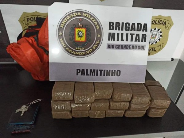 Capa Homem é preso por tráfico em Palmitinho