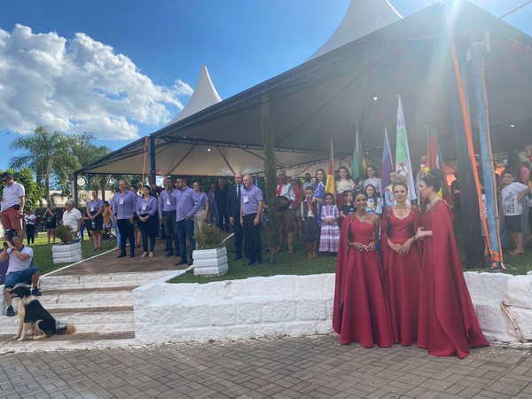 Capa Aberta a Expopedras 2022