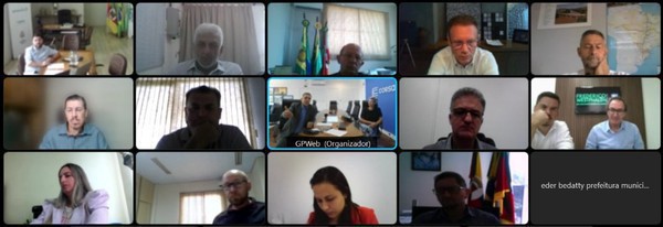Capa Prefeitos da região participam de reunião com a Corsan