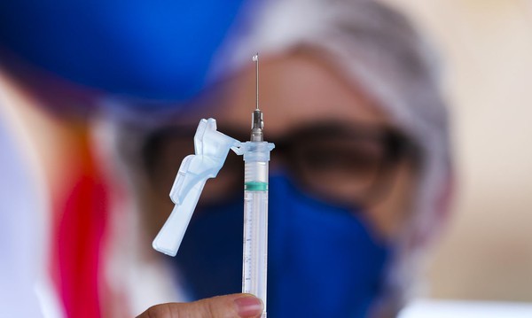 Capa Empresa pede autorização para aplicação de segunda dose da Janssen nos EUA