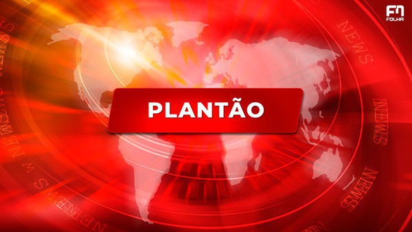 Capa Mulher procura documentos perdidos em FW