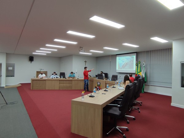 Capa Poder Legislativo debate com a comunidade destino do Casarão da Cemapa