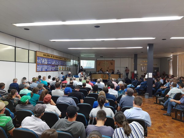 Capa Reunião da Amzop confecciona carta com 14 demandas da região sobre a estiagem